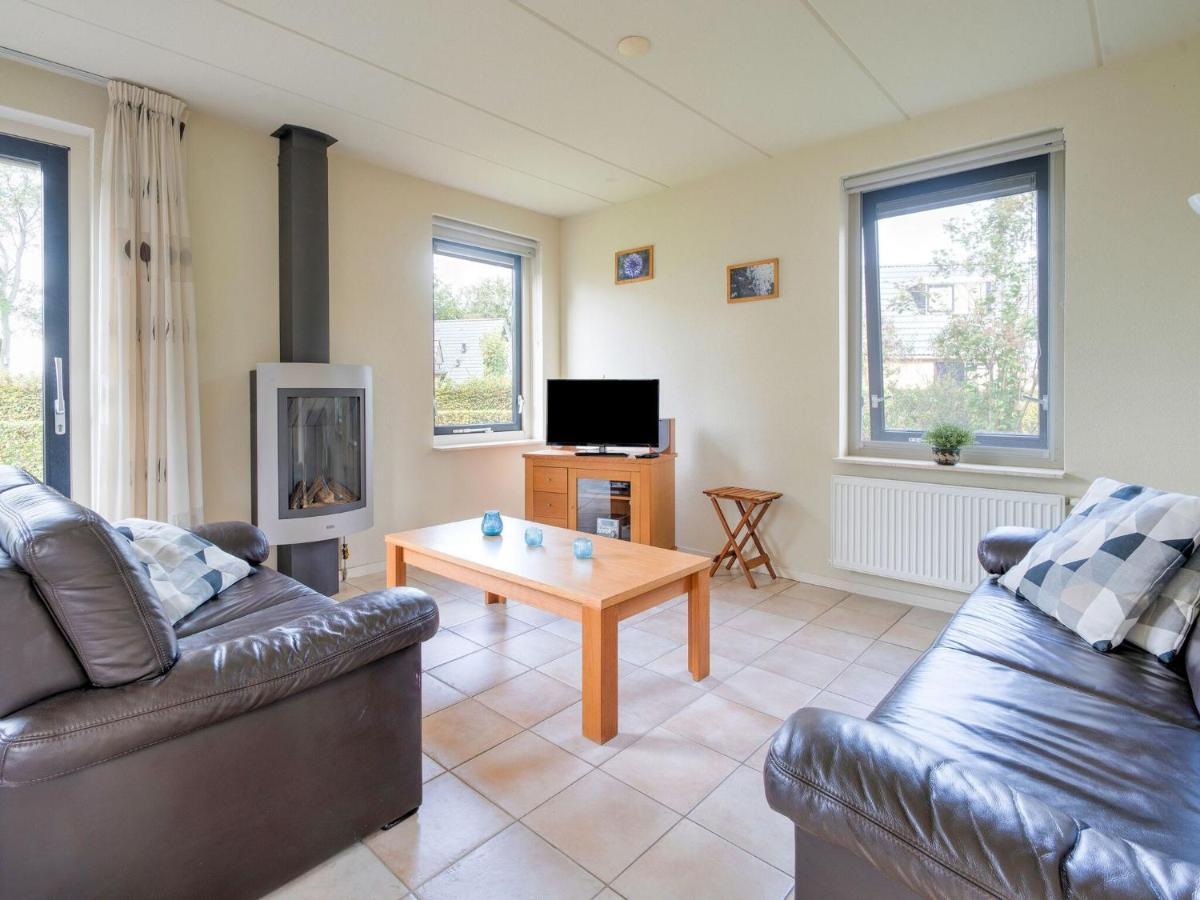 Serene Holiday Home In Gaasterl N Sleat Сондел Екстер'єр фото
