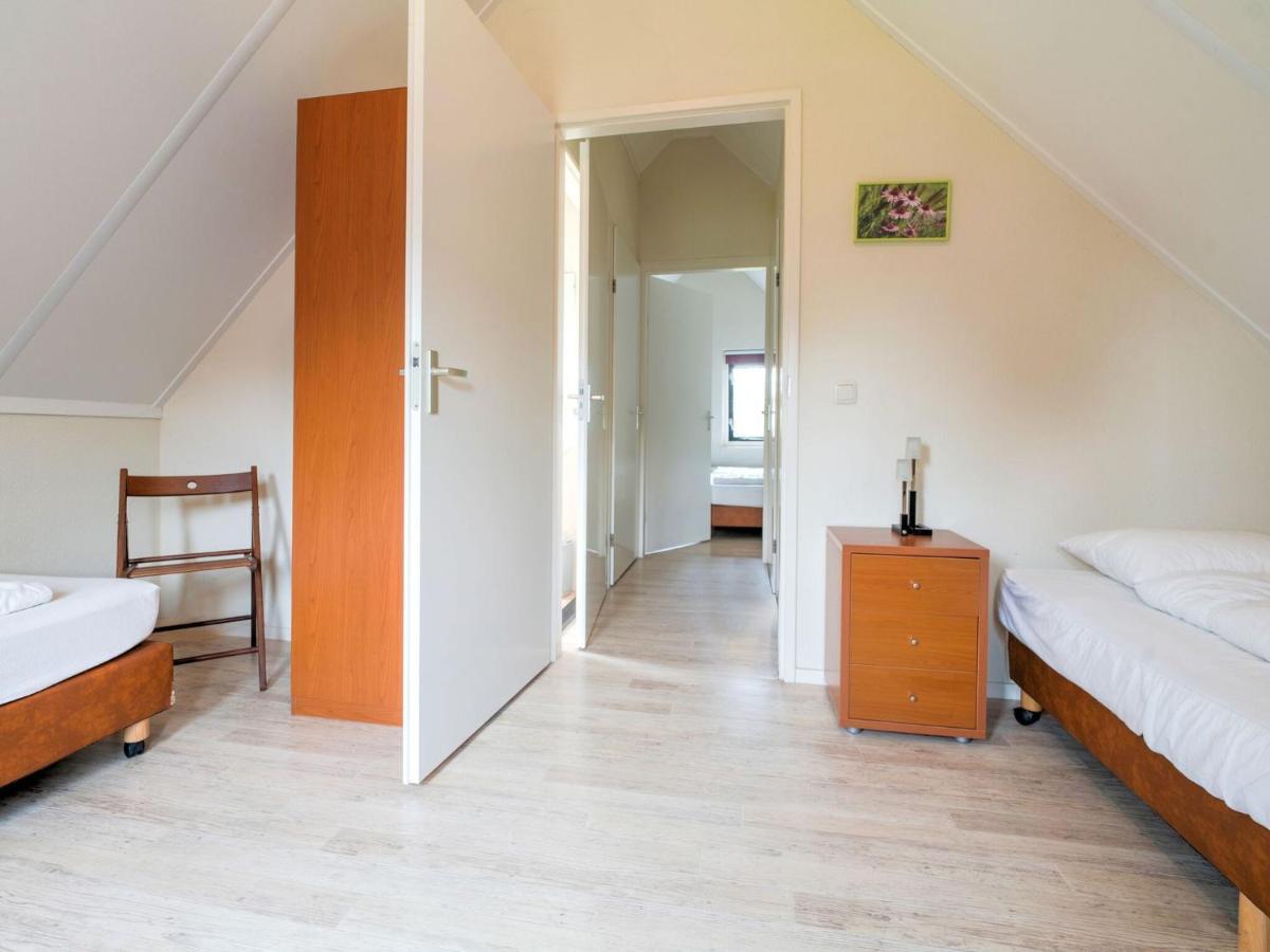 Serene Holiday Home In Gaasterl N Sleat Сондел Екстер'єр фото